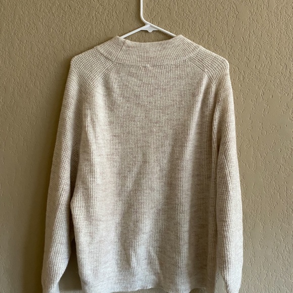 Gap Sweater - Oatmeal Color - Picture 3 of 3